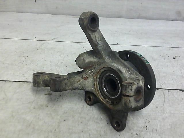 bontott RENAULT CLIO II Jobb első Csonkállvány Kerékaggyal