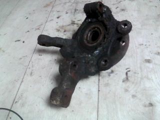 bontott RENAULT CLIO II Jobb első Csonkállvány Kerékaggyal