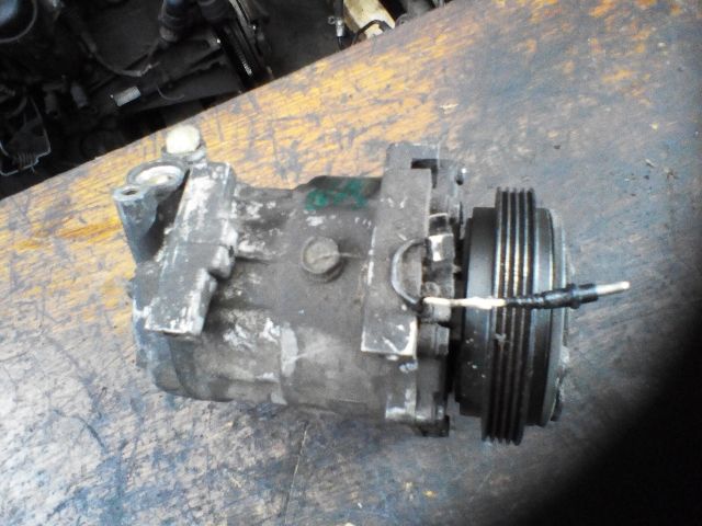 bontott RENAULT CLIO II Klímakompresszor