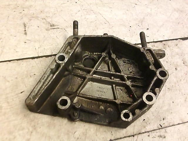 bontott RENAULT CLIO II Motor Tartó Bak (Fém)