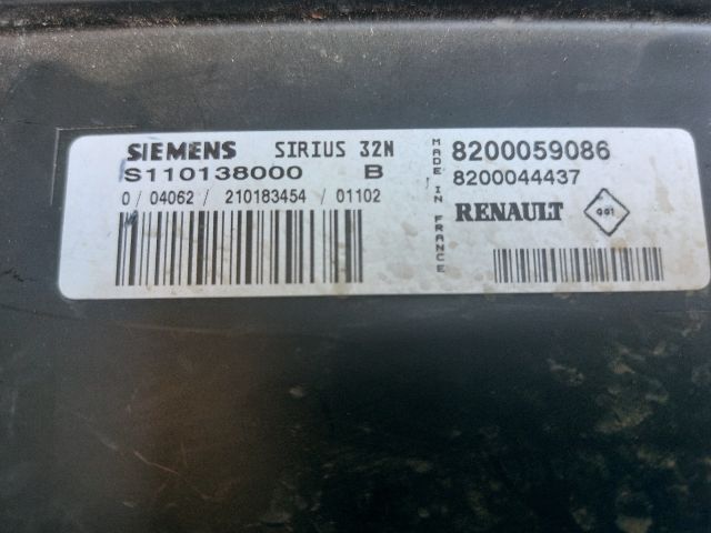 bontott RENAULT CLIO II Motorvezérlő