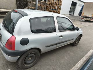 bontott RENAULT CLIO II Motorvezérlő