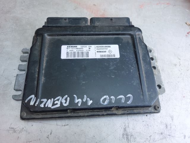 bontott RENAULT CLIO II Motorvezérlő
