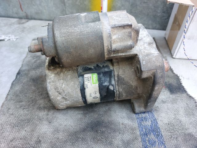 bontott RENAULT CLIO II Önindító