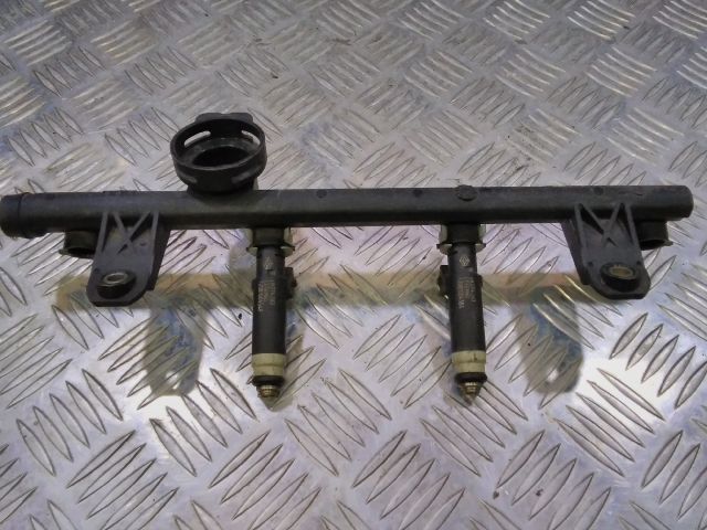 bontott RENAULT CLIO II Porlasztó Sor / Híd