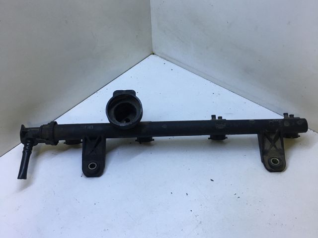 bontott RENAULT CLIO II Porlasztó Sor / Híd