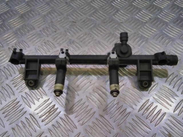 bontott RENAULT CLIO II Porlasztó Sor / Híd