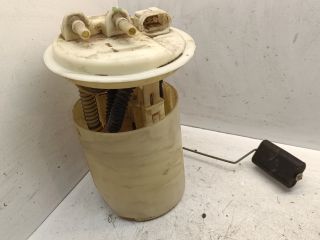 bontott RENAULT CLIO II Üzemanyag Szivattyú