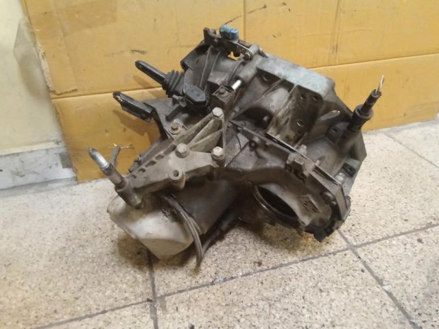 bontott RENAULT CLIO II Váltó (Mechanikus)