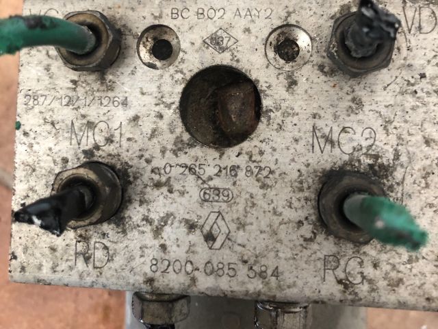 bontott RENAULT CLIO II ABS Kocka