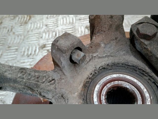 bontott RENAULT CLIO II Bal első Csonkállvány Kerékaggyal