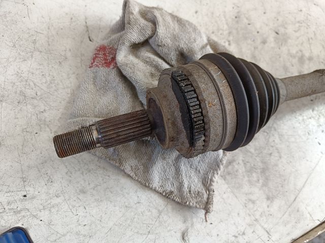 bontott RENAULT CLIO II Bal Féltengely