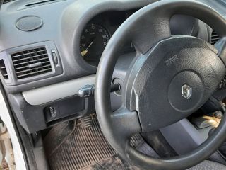 bontott RENAULT CLIO II Bal hátsó Féknyereg Munkahengerrel