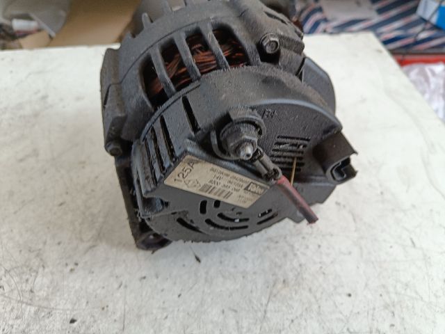 bontott RENAULT CLIO II Generátor