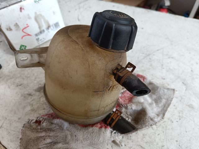 bontott RENAULT CLIO II Kiegyenlítő Tartály