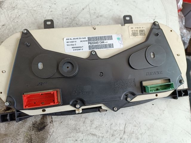 bontott RENAULT CLIO II Kilométeróra