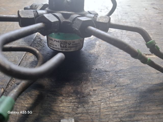 bontott RENAULT CLIO II Közösnyomócső