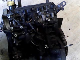 bontott RENAULT CLIO II Motor (Fűzött blokk hengerfejjel)