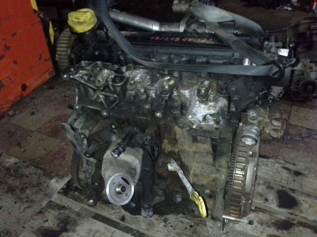 bontott RENAULT CLIO II Motorblokk (Fűzött)