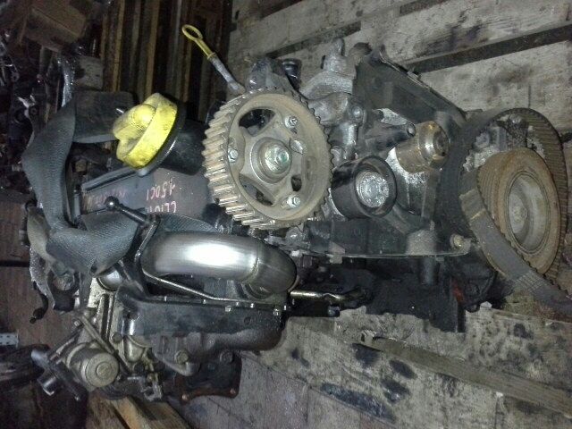 bontott RENAULT CLIO II Motorblokk (Fűzött)