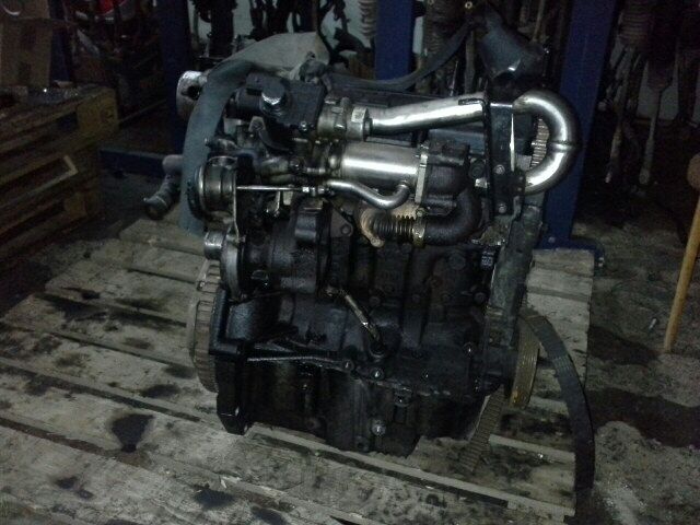 bontott RENAULT CLIO II Motorblokk (Fűzött)