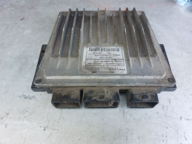 bontott RENAULT CLIO II Motorvezérlő