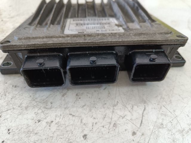 bontott RENAULT CLIO II Motorvezérlő