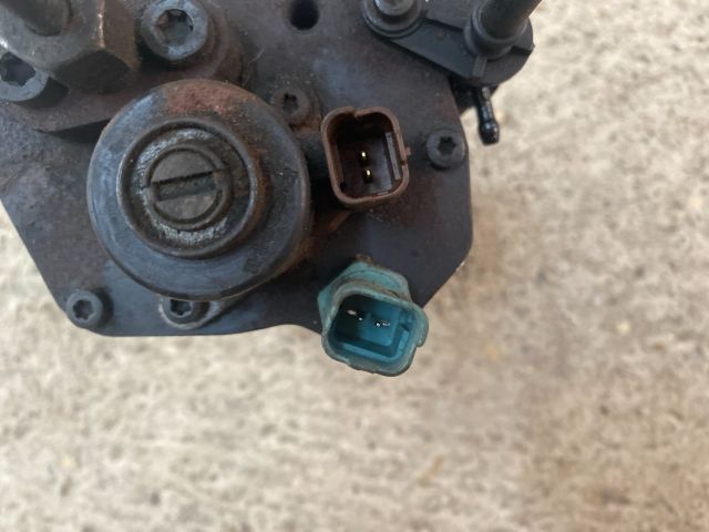 bontott RENAULT CLIO II Nagynyomású Szivattyú