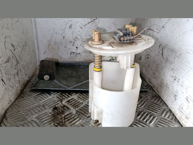 bontott RENAULT CLIO II Üzemanyagszint Jeladó