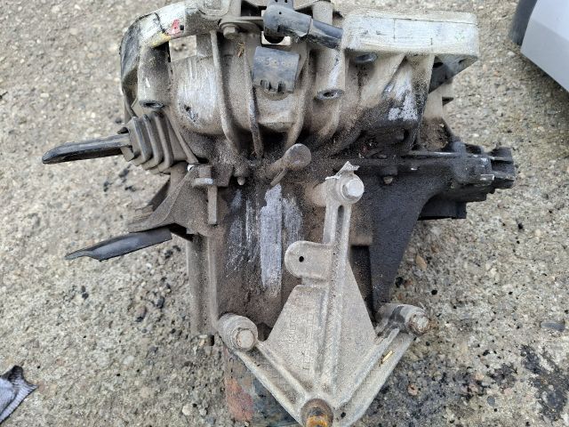 bontott RENAULT CLIO II Váltó (Mechanikus)