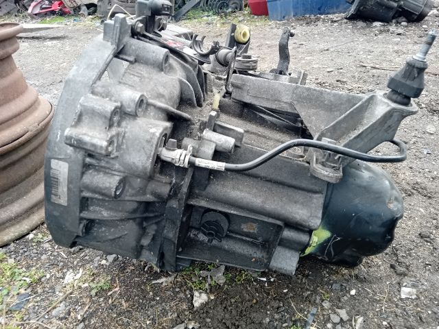 bontott RENAULT CLIO II Váltó (Mechanikus)