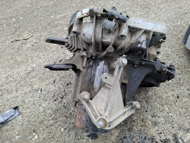 bontott RENAULT CLIO II Váltó (Mechanikus)
