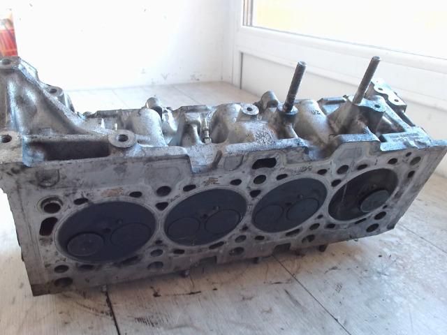 bontott RENAULT CLIO II Hengerfej