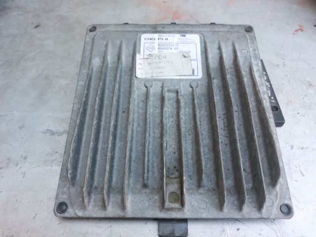 bontott RENAULT CLIO II Motorvezérlő