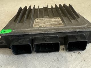 bontott RENAULT CLIO II Motorvezérlő