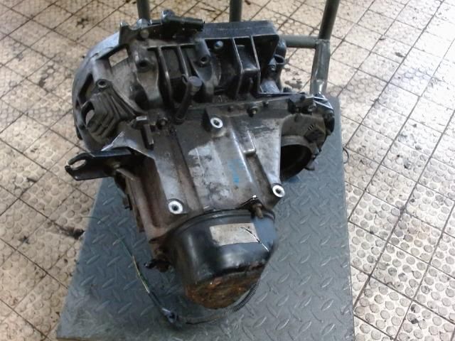 bontott RENAULT CLIO II Váltó (Mechanikus)