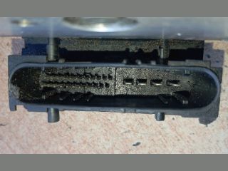 bontott RENAULT CLIO II ABS Kocka