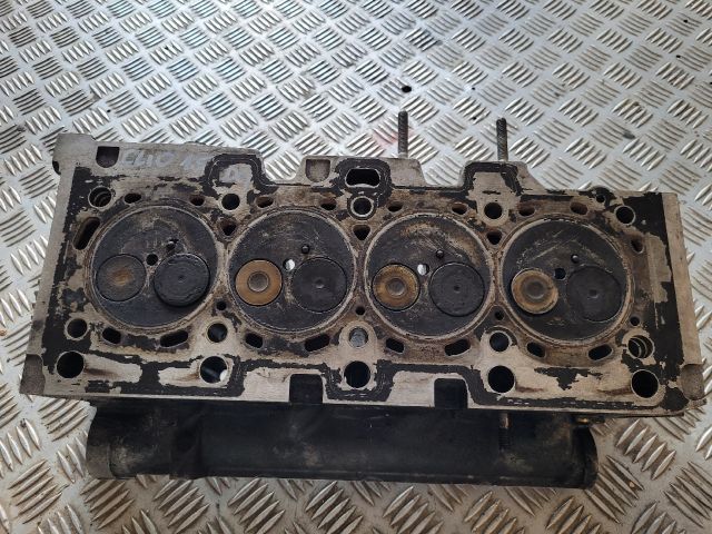 bontott RENAULT CLIO II Hengerfej