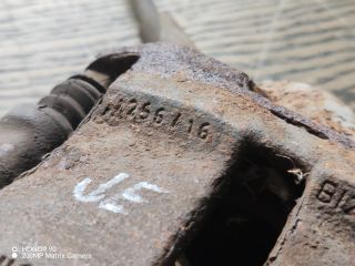 bontott RENAULT CLIO II Jobb első Féknyereg Munkahengerrel