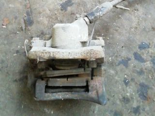 bontott RENAULT CLIO II Jobb első Féknyereg Munkahengerrel