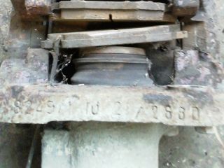 bontott RENAULT CLIO II Jobb első Féknyereg Munkahengerrel