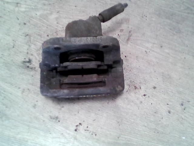 bontott RENAULT CLIO II Jobb első Féknyereg Munkahengerrel