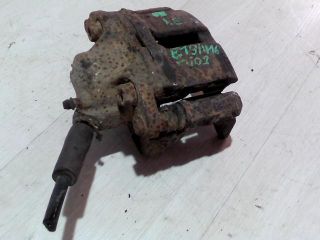 bontott RENAULT CLIO II Jobb első Féknyereg Munkahengerrel