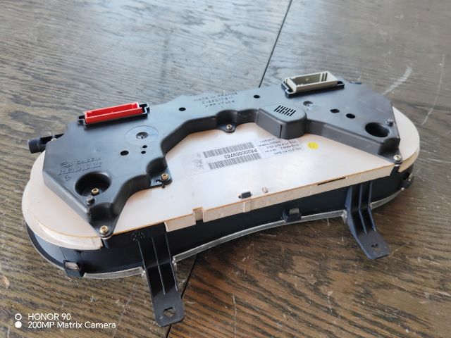 bontott RENAULT CLIO II Kilométeróra