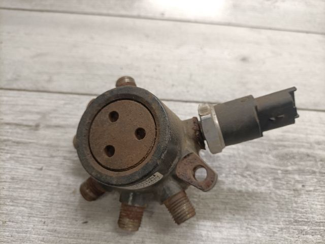 bontott RENAULT CLIO II Közösnyomócső