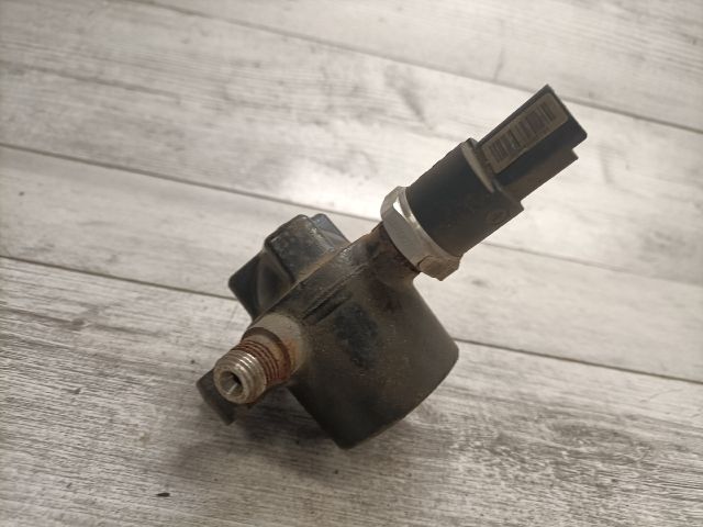 bontott RENAULT CLIO II Közösnyomócső