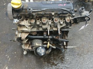 bontott RENAULT CLIO II Motor (Fűzött blokk hengerfejjel)