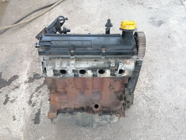 bontott RENAULT CLIO II Motor (Fűzött blokk hengerfejjel)