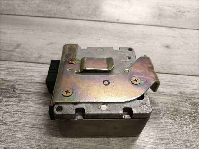 bontott RENAULT CLIO II Szervó Szivattyú Elektronika