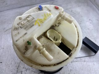 bontott RENAULT CLIO II Üzemanyag Szivattyú